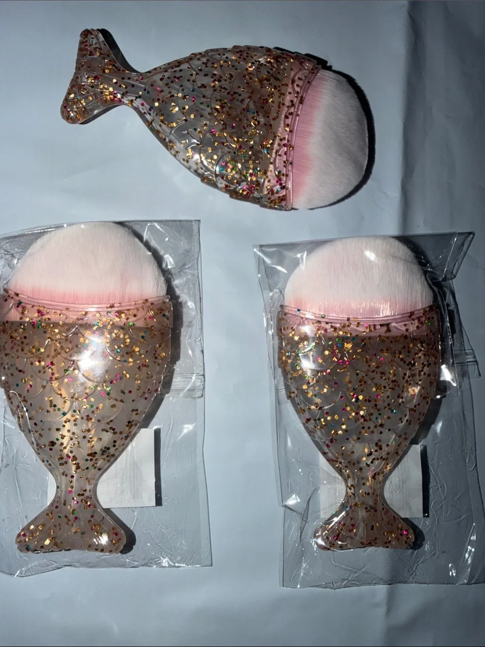 Pink Glitter Fish-Shaped Makeup Brush - Home Party Supplies